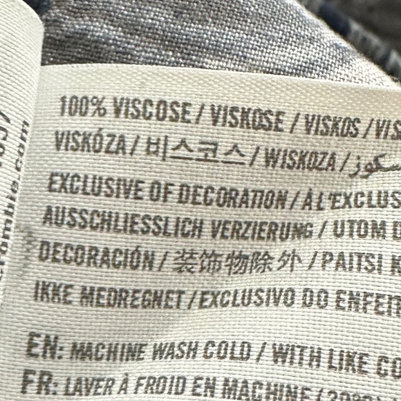 Abercrombie & Fitch Tropical Mini Skirt Size Small NWT - Picture 4 of 4